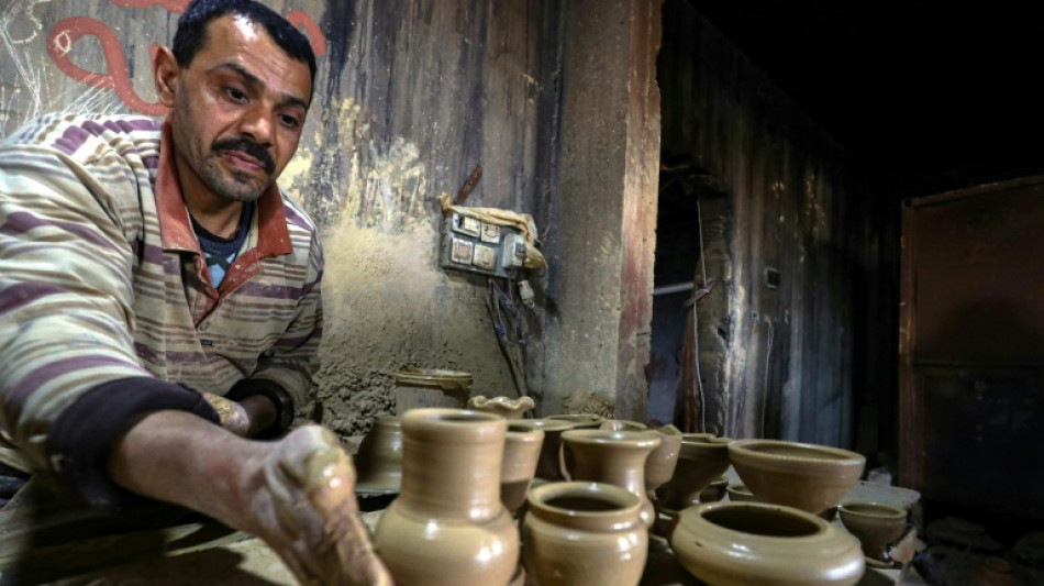 En Libye, le commerce en ligne &agrave; la rescousse des potiers de Ghariane