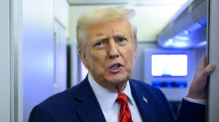 Trump ordena congelamento de parte dos gastos federais e causa tempestade pol&iacute;tica