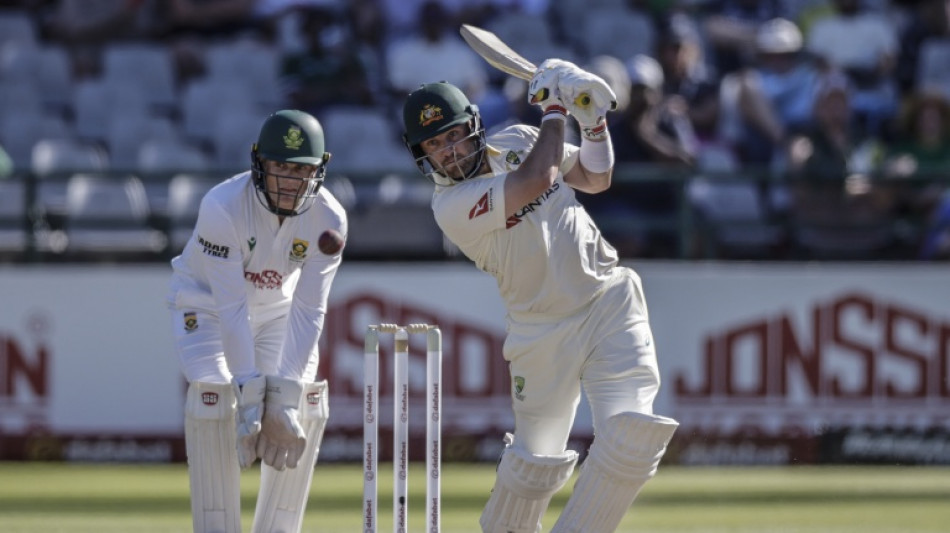  Inglis, Carey put Australia in command of South Africa decider  
