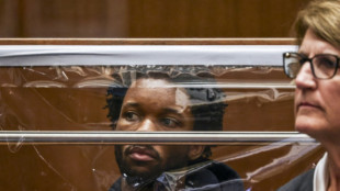 El cuerpo hallado en el autom&oacute;vil del cantante D4vd era "irreconocible", dice un testigo