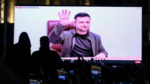 "Zelenski superstar", las televisiones al asalto de la serie del "h&eacute;roe" ucraniano