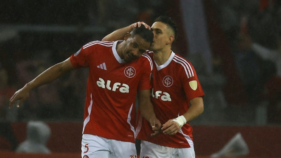 Inter elimina Bahia (2-1) e vai às oitavas da Libertadores como 1º do grupo