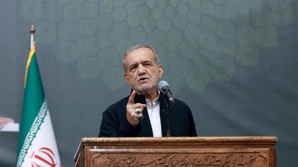 Presidente Iran lancia appello all'unità contro Israele