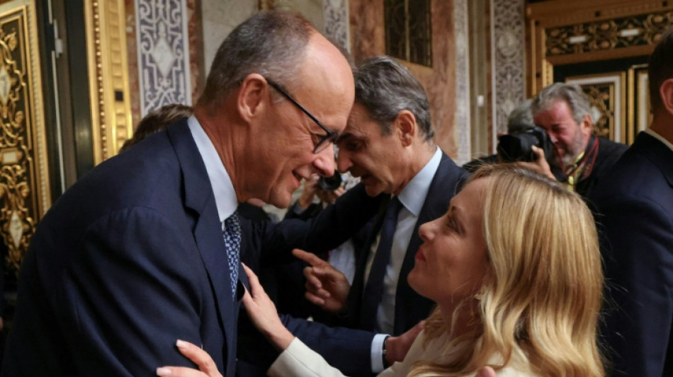 EU-Spitzenpolitiker beraten &uuml;ber "starke Antwort" auf Russlands "hybriden Krieg"