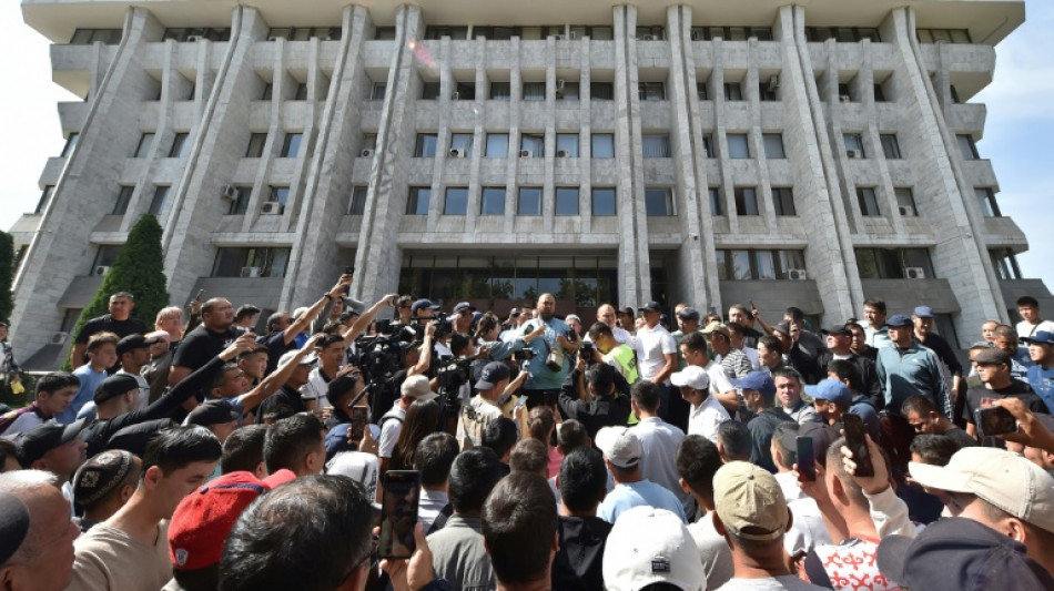 Kirguist&aacute;n y Tayikist&aacute;n se acusan mutuamente de violar el alto el fuego