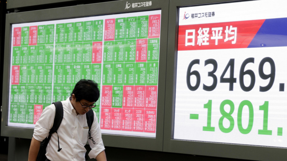  Borsa: Tokyo, apertura in calo (-0,62%) 