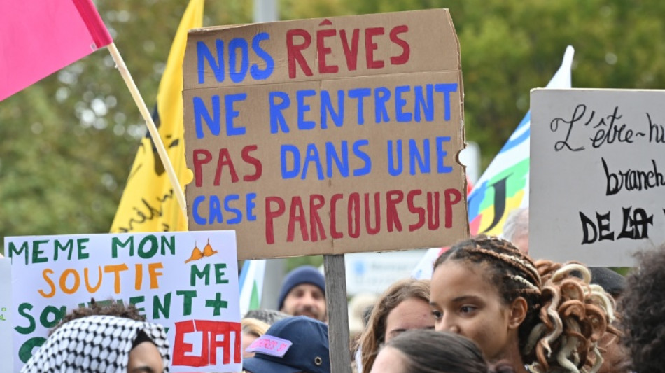  Apr&egrave;s un mois de crise lyc&eacute;enne, le gouvernement &eacute;voque le remplacement de Parcoursup  