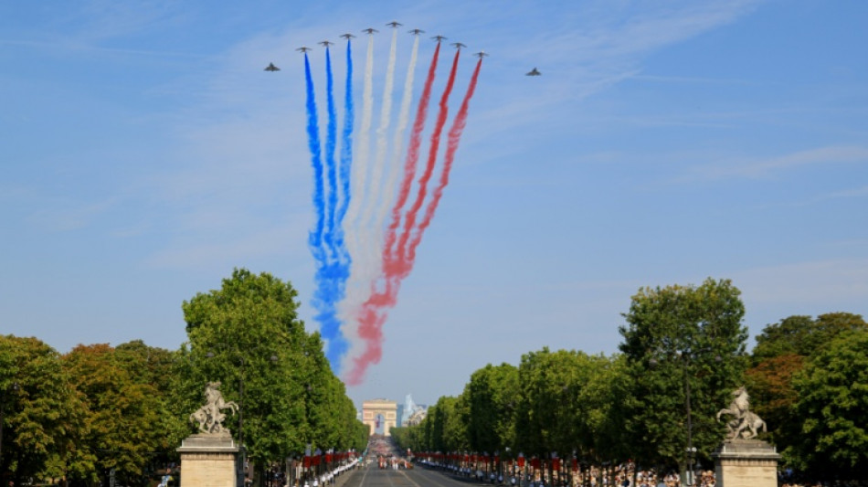  Fran&ccedil;a celebra festa nacional com homenagem &agrave; Ucr&acirc;nia e aos europeus 