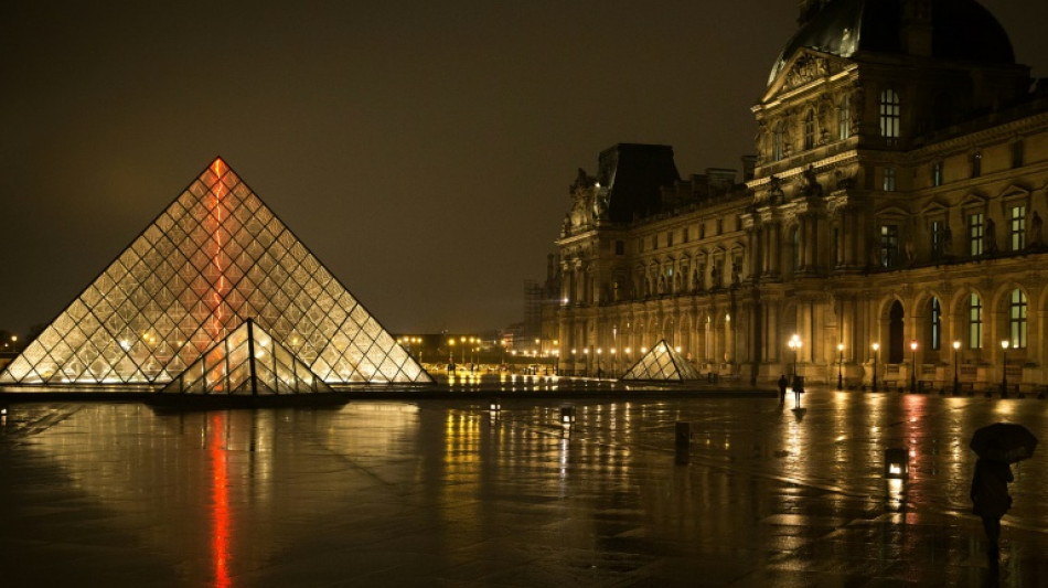 Crise &eacute;nerg&eacute;tique: Versailles et le Louvre plong&eacute;s plus t&ocirc;t dans le noir