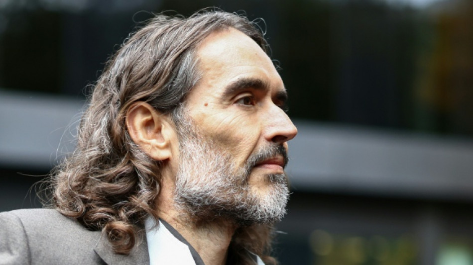  Proc&egrave;s de Russel Brand pour viols : selon le com&eacute;dien britannique, "le consentement est fondamental" 