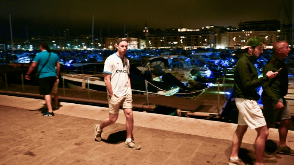 C1: apr&egrave;s la victoire du PSG, les Marseillais se consolent d'&ecirc;tre "&agrave; jamais les premiers"