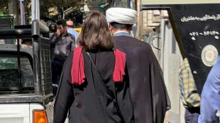 T&eacute;h&eacute;ran durcit le ton sur le port du voile, l'ONU d&eacute;nonce des "meurtres d'Etat"