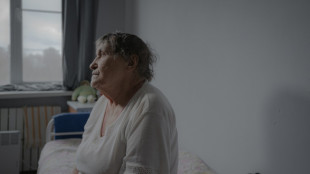 Inmersos en una guerra, la dura vida de los ancianos de una residencia en Ucrania