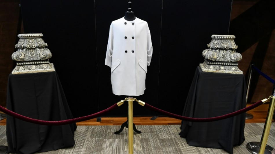 Vente aux ench&egrave;res "exceptionnelle" des douanes, l'Etat empoche 1,3 million d'euros