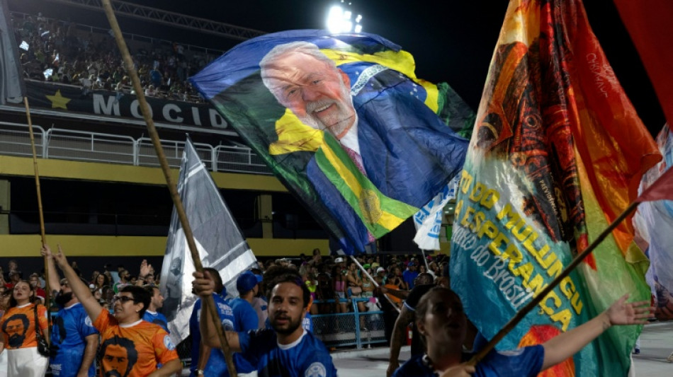  Carnaval do Rio come&ccedil;a com homenagem controversa a Lula 