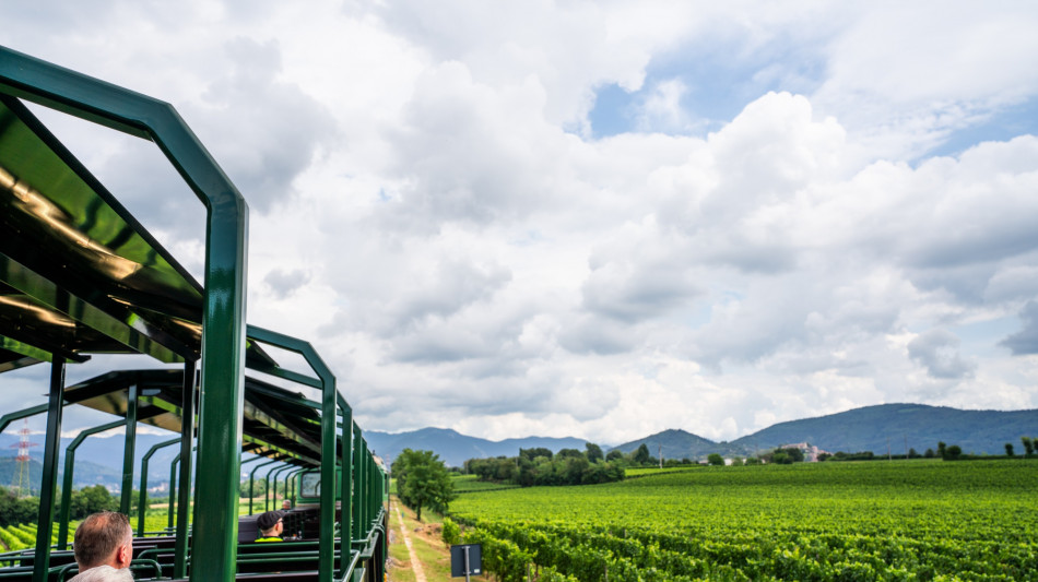  Fs, treni panoramici sul Sebino, debutto per i 150 anni della linea 