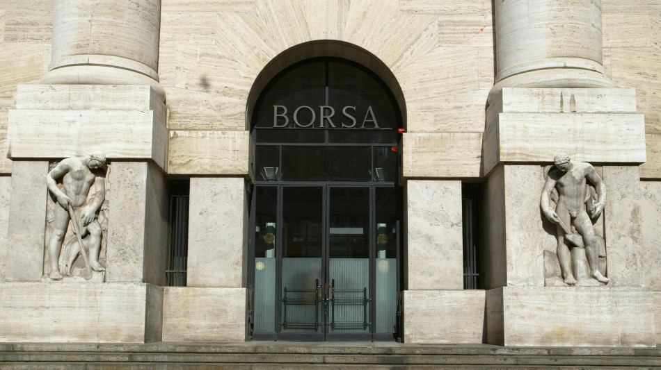 Borsa: Milano fiacca con l'Europa, gi&ugrave; Stm e Leonardo