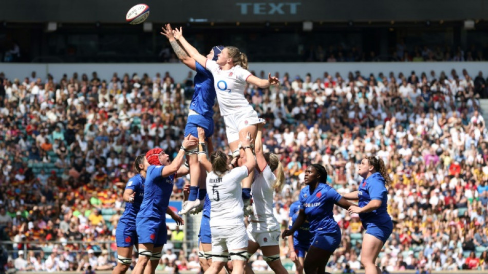 Le rugby f&eacute;minin en qu&ecirc;te de nouveaux publics pour r&eacute;duire les &eacute;carts
