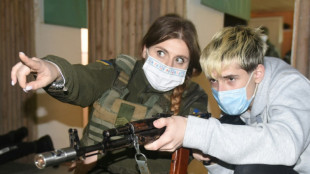 Les Ukrainiens combatifs en d&eacute;pit de l'annonce de retrait russe