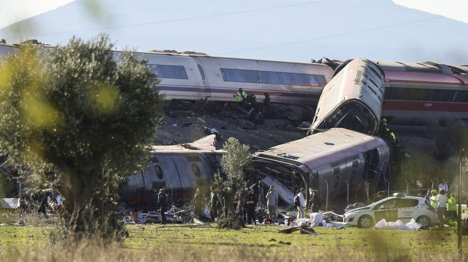  Scontro treni in Spagna, 'audio puntano il dito su centro controllo di Atocha' 