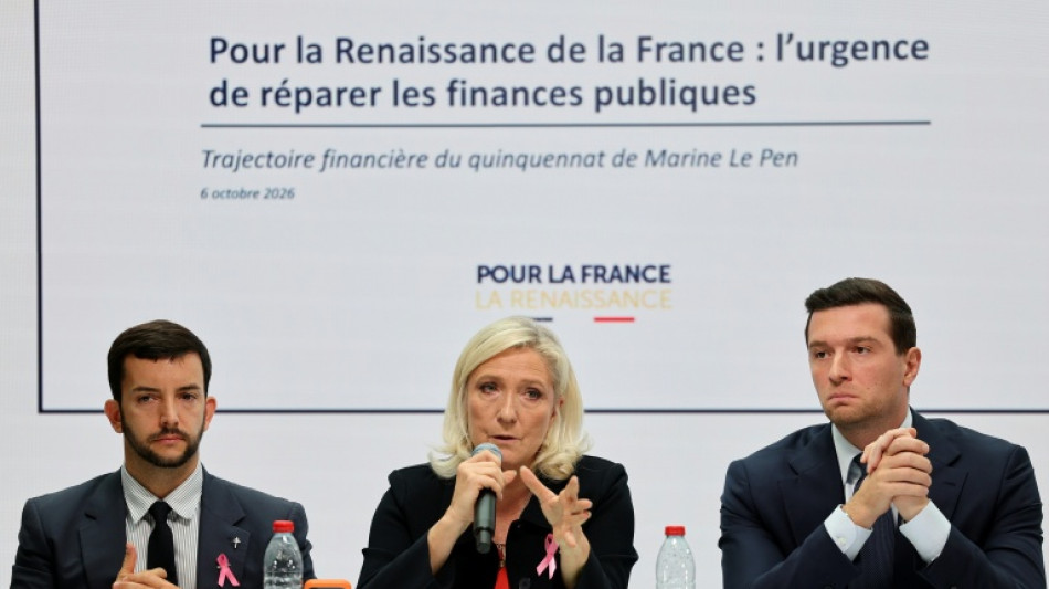  Massive debt puts France in a bind as investor doubts deepen 