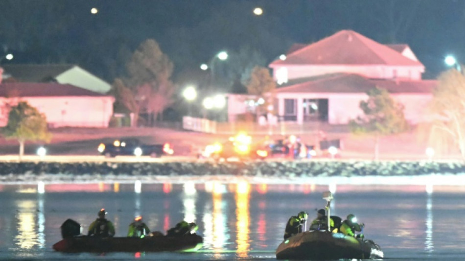 Trump culpa pol&iacute;ticas de diversidade por acidente a&eacute;reo em Washington