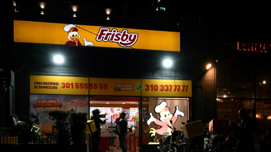 El pleito de una pollería colombiana por su marca en España desata una curiosa ola de "#apollo"