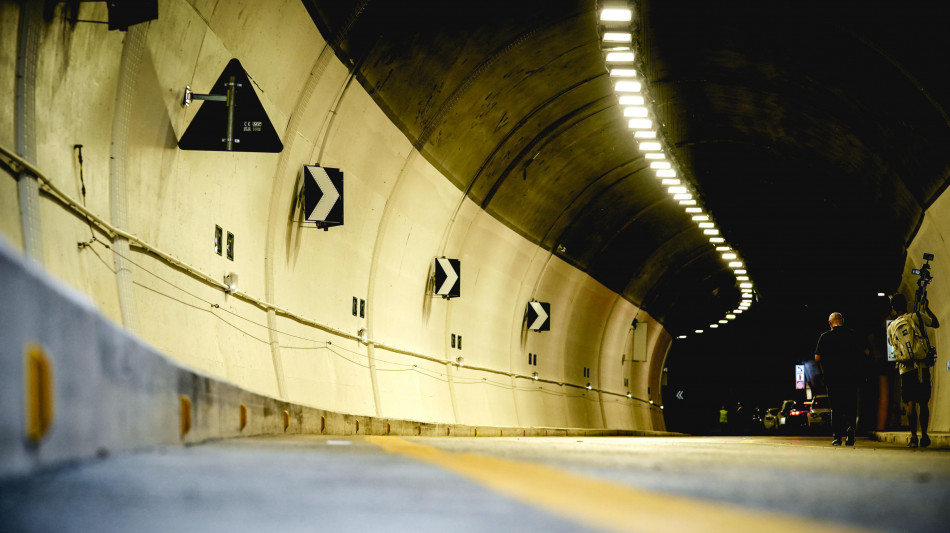 Tunnel di Tenda, apertura fino alle 23 sabato, domenica e festivi