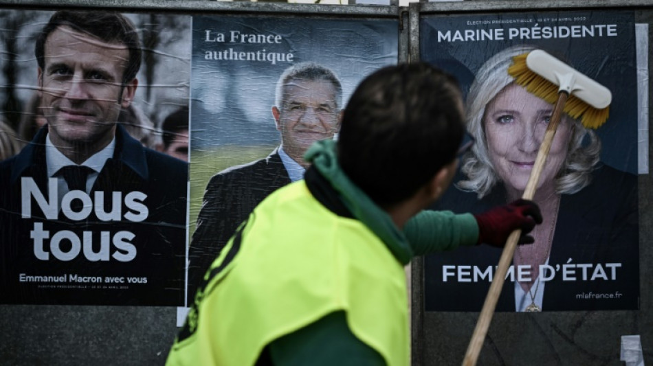 Pr&eacute;sidentielle: le camp Macron se remobilise face &agrave; la menace Le Pen