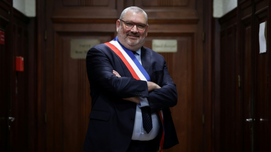  Franz&ouml;sische B&uuml;rgermeister holen EU-Fahnen ein - heftige Kritik 