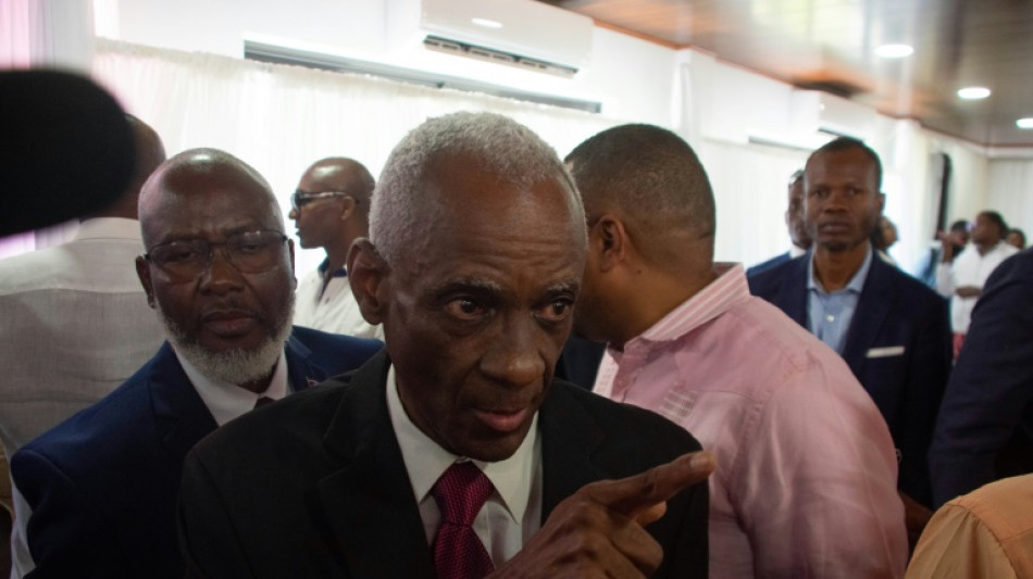 Conselho de transi&ccedil;&atilde;o do Haiti elege presidente