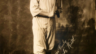 Camisa de beisebol atinge recorde mundial para pe&ccedil;a esportiva em leil&atilde;o