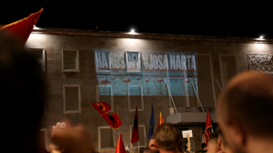  Albanien: Erneut Tausende Menschen bei Demonstration gegen Kushner-Bauprojekt 