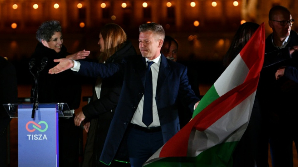  Ausz&auml;hlung fast aller Stimmen: Magyars Partei erzielt Zwei-Drittel-Mehrheit 