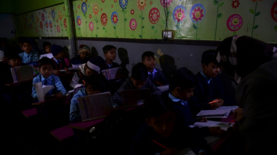 L'&eacute;lectricit&eacute; de retour au Pakistan apr&egrave;s une panne g&eacute;ante