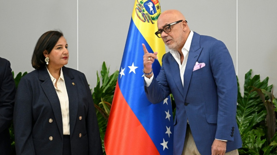  Gobierno y oposici&oacute;n sostienen primer encuentro hacia una transici&oacute;n pol&iacute;tica en Venezuela  