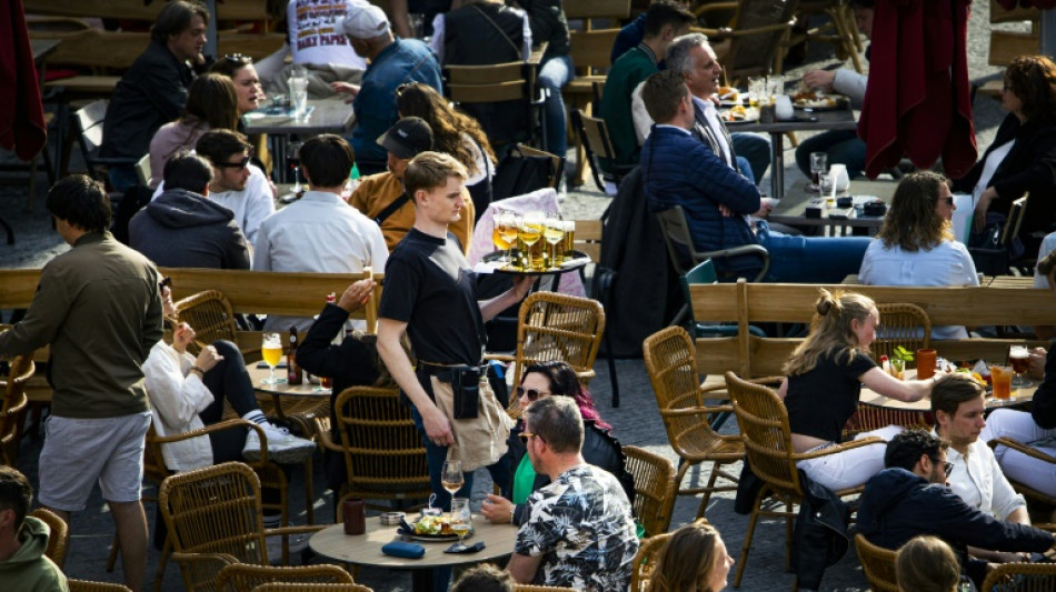 El sector privado de la eurozona aceler&oacute; su actividad en abril