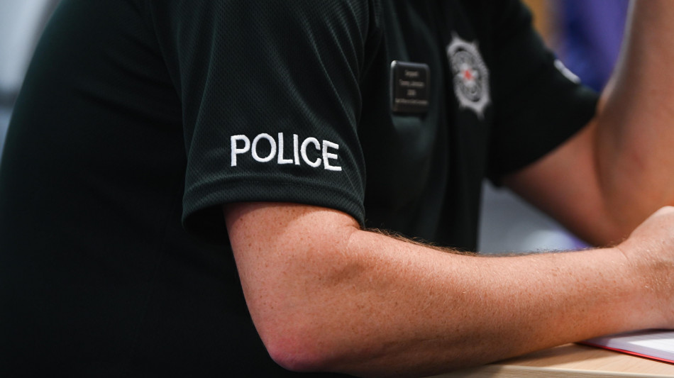  Polizia Belfast, 'fermate le violenze, nulla giustifica quanto accaduto' 