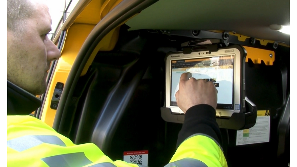 PANASONIC TOUGHBOOK LIEFERT CONNECTED VEHICLE-LÖSUNG FÜR DEN AA